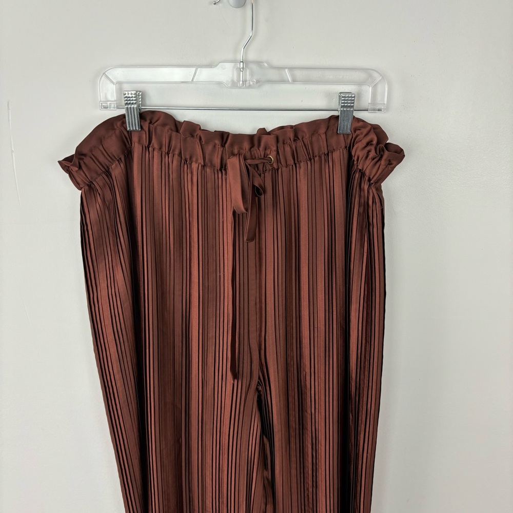 Anthropologie High Waisted Plissé Wide Leg Pants Brown Size XL - Picture 3 of 9